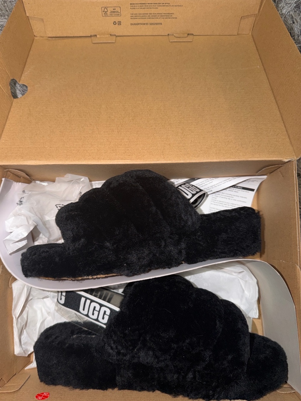UGG SLIDES